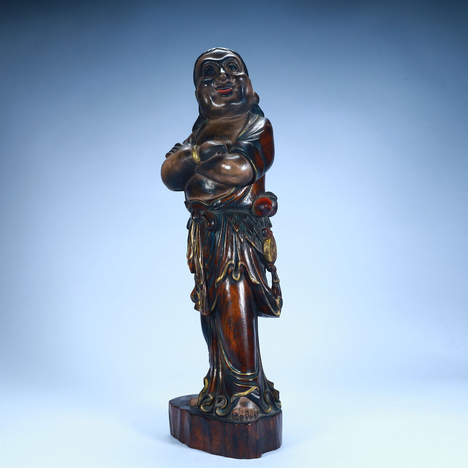 A statue of a golden toad with wooden tire lacquered gold bangs in the Qing Dynasty (1 of 11)