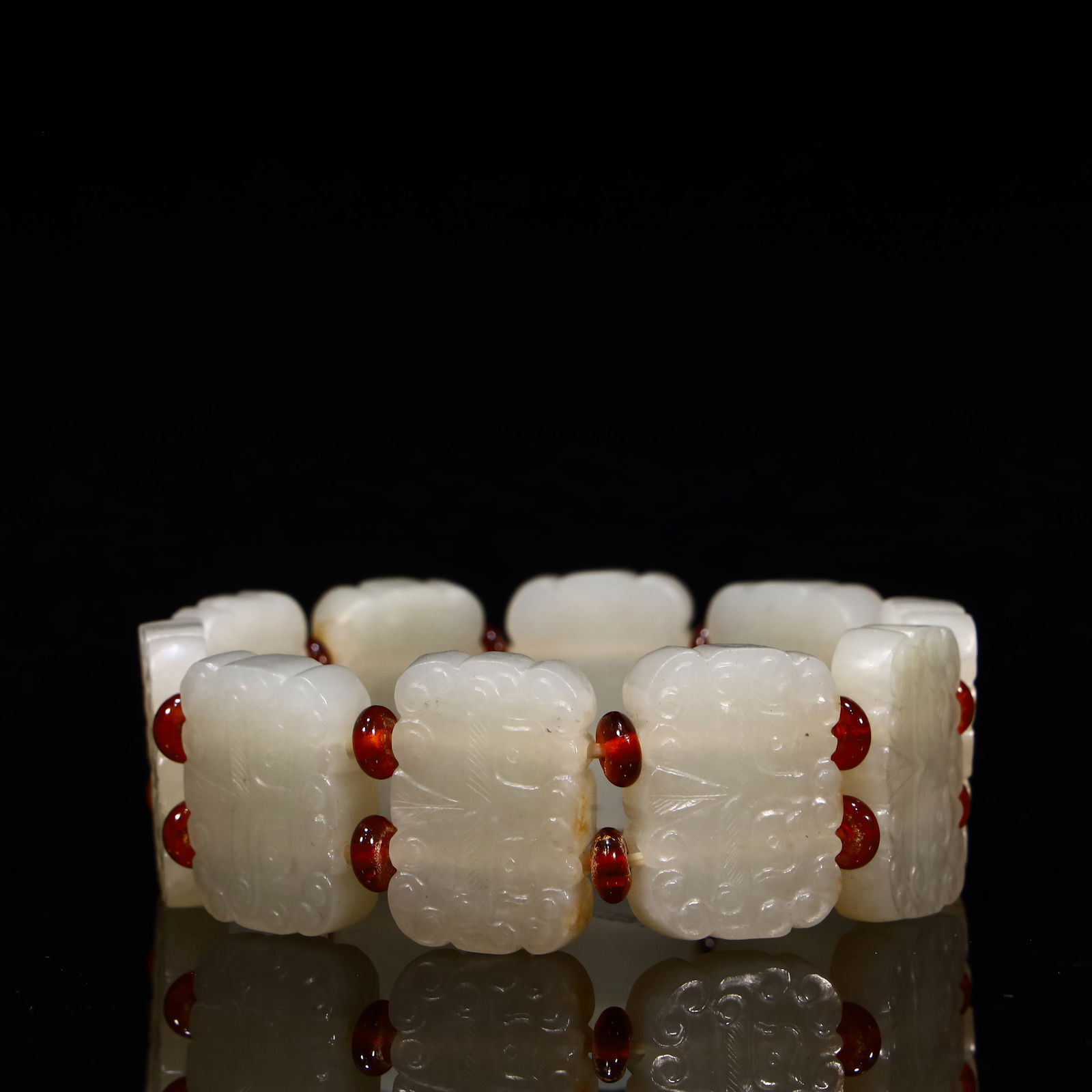A Hetian jade bracelet (1 of 7)