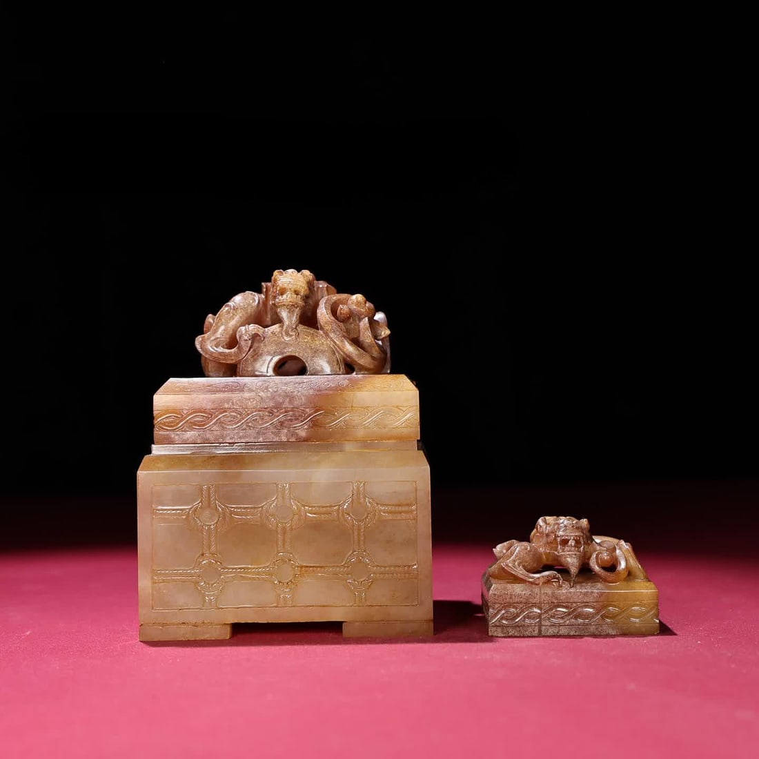A Han Dynasty jade dragon box seal (1 of 9)