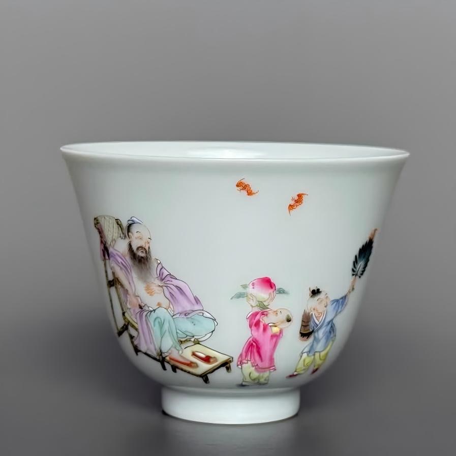 A piece of the Qing Dynasty Yongzheng year system Dongfang Shuo stole the peach five-blessing cup (1 of 6)