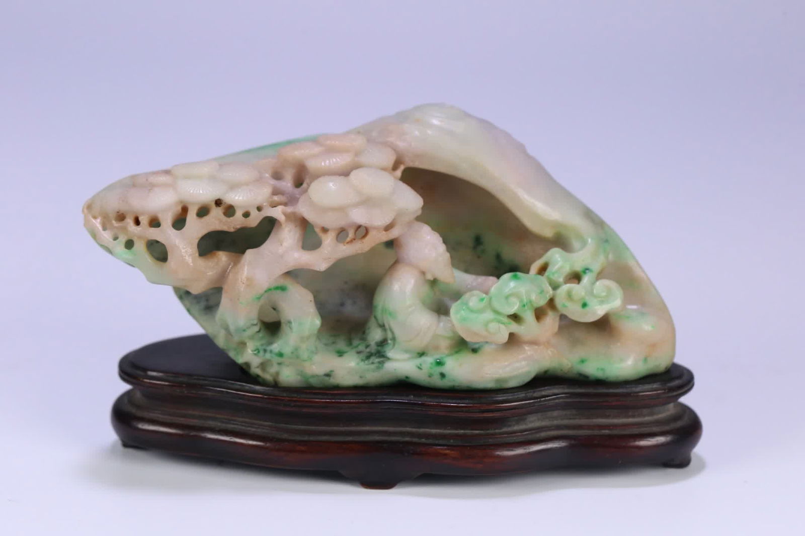 A Qing Dynasty natural jade figure picture story mountain ornament (1 of 9)