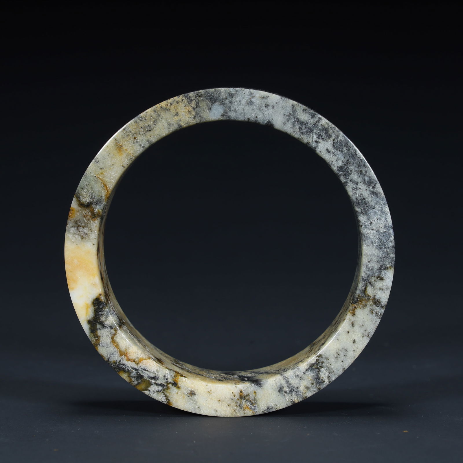 A jade bracelet from the Songze culture period (1 of 10)