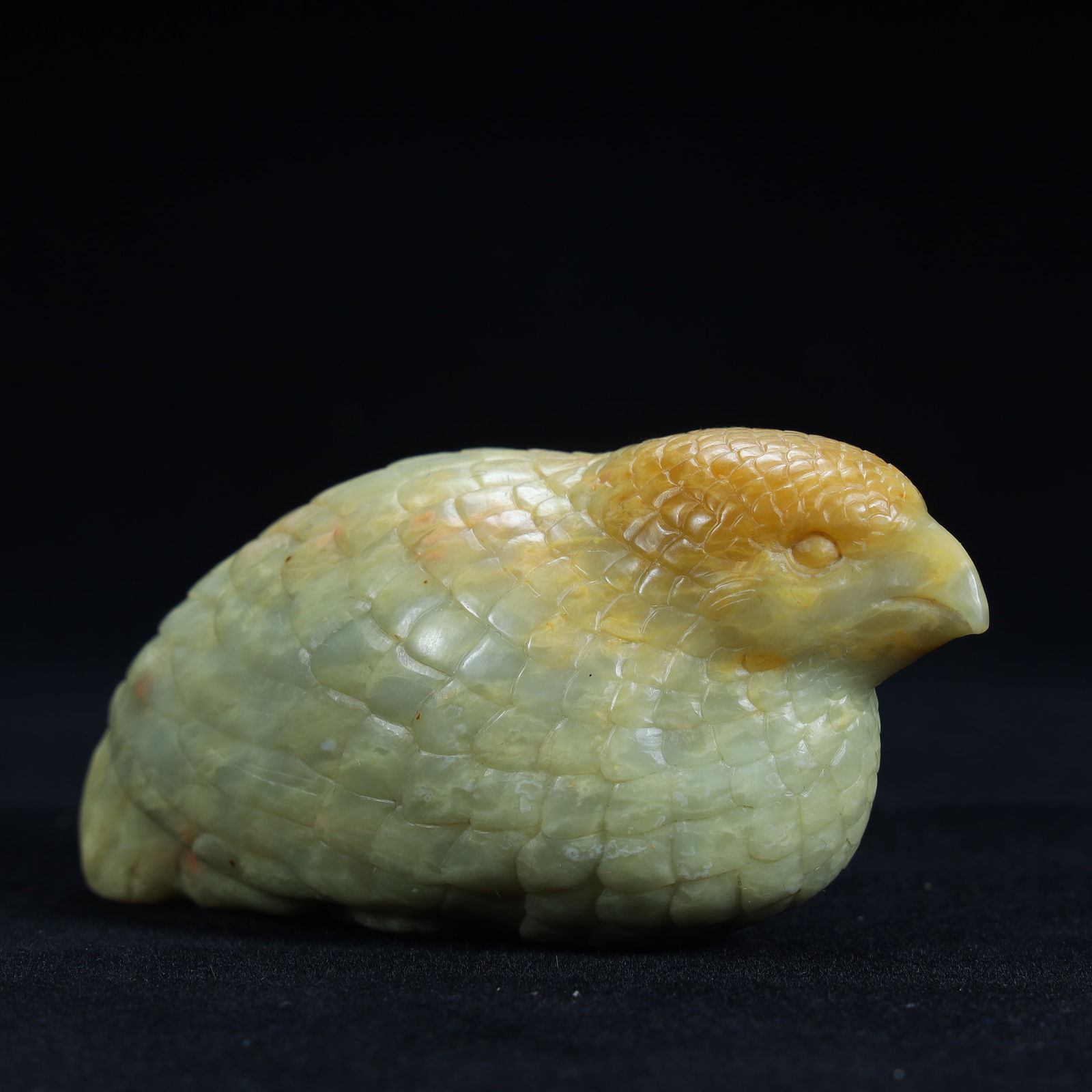 A jade quail ornament from the Qing Dynasty (1 of 10)