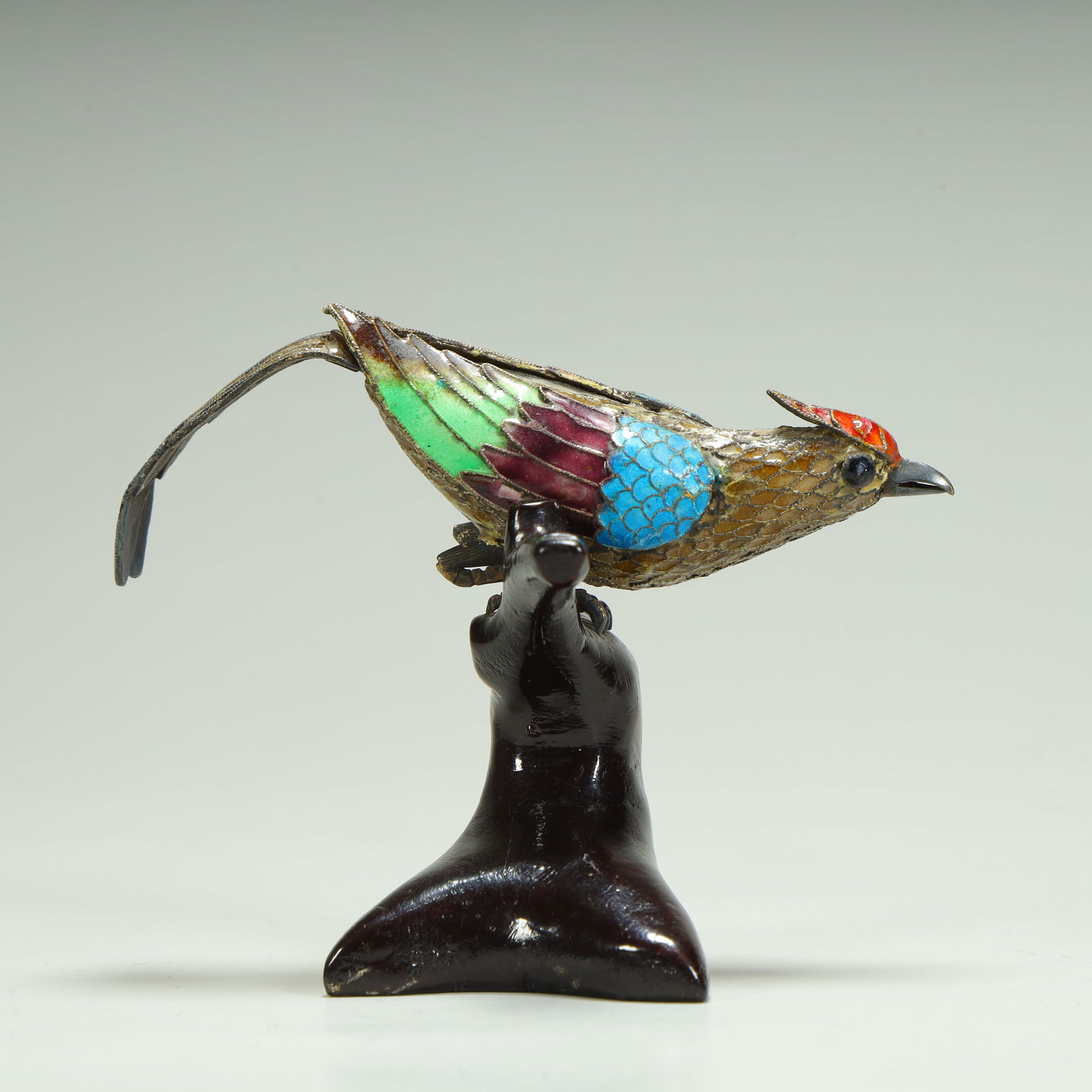 A Qing Dynasty bronze tire painting enamel bird-shaped ornament (1 of 9)