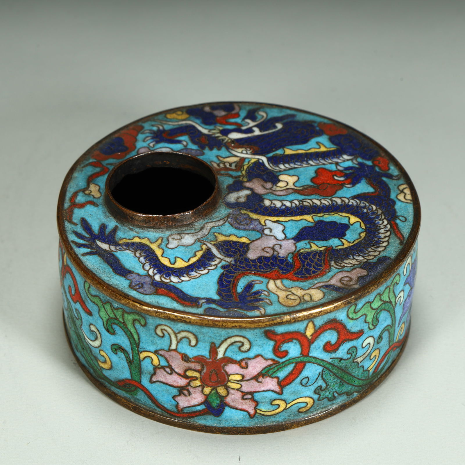 A Qing Dynasty copper tire cloisonné enamel dragon pattern water bowl (1 of 9)