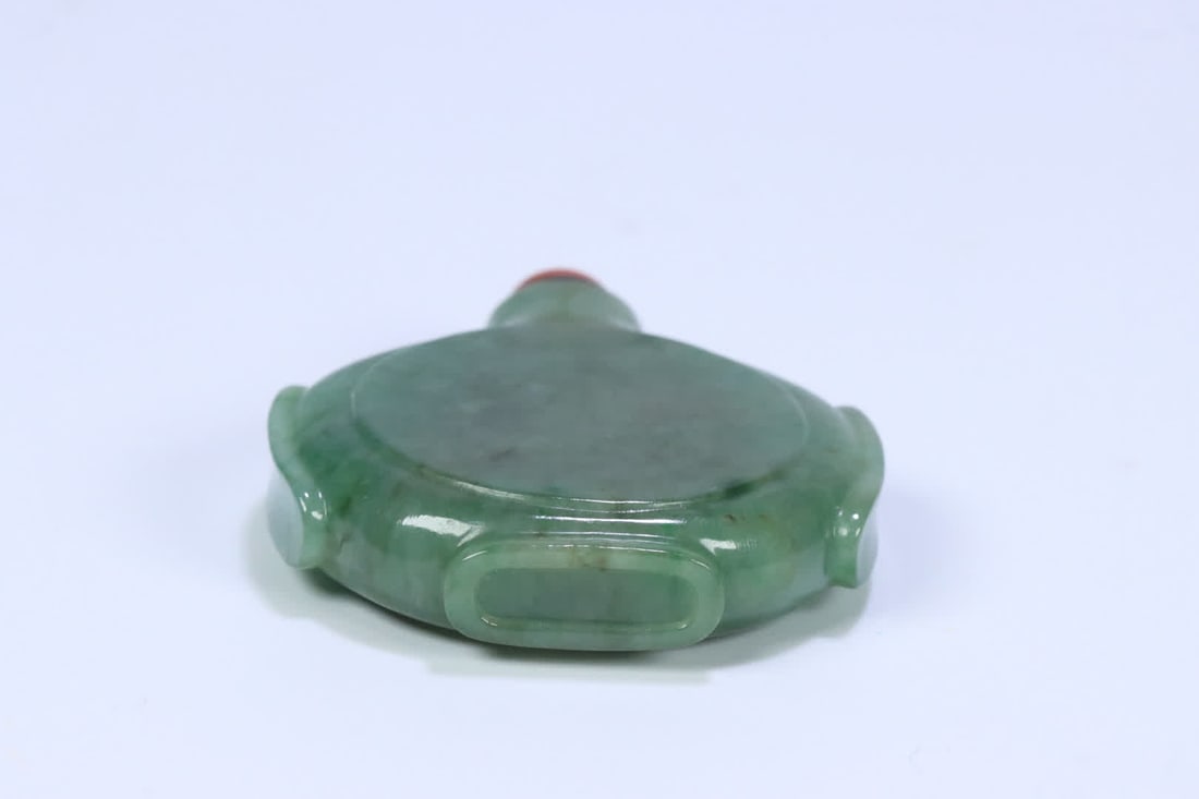 A Qing Dynasty jade plain pattern snuff bottle - 6
