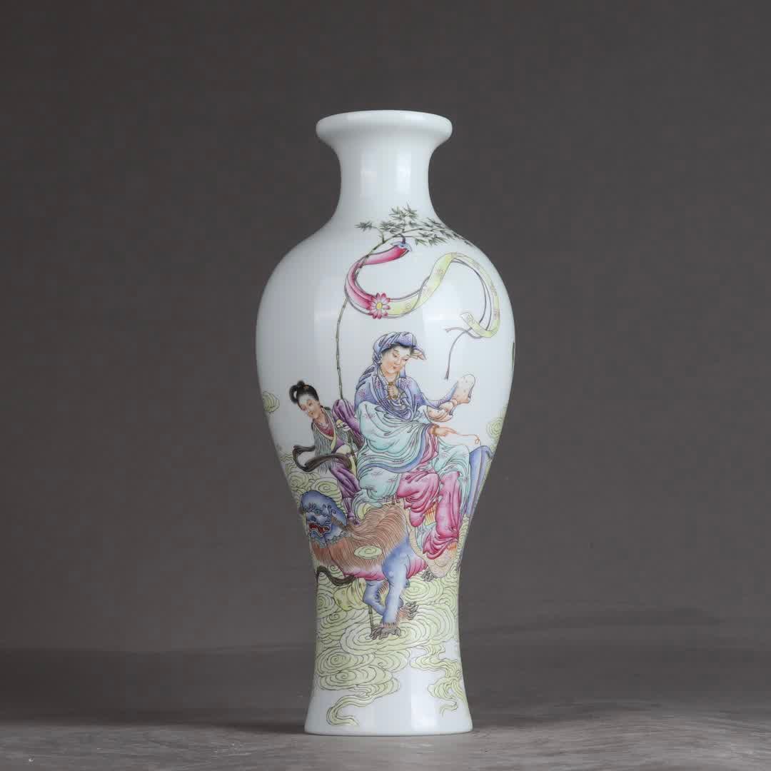 A Qing Qianlong enamel character picture poetry Guanyin vase (1 of 9)