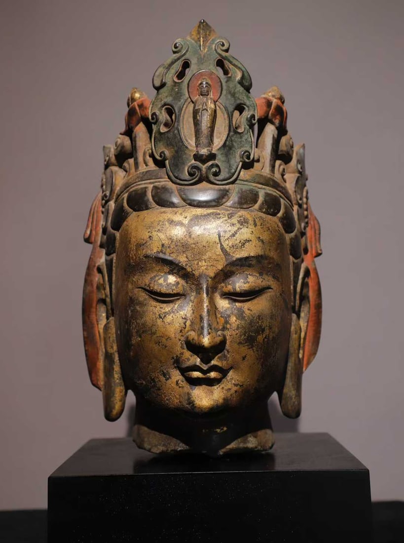 A piece of Northern Qi bluestone gilded painted Guanyin head (1 of 9)