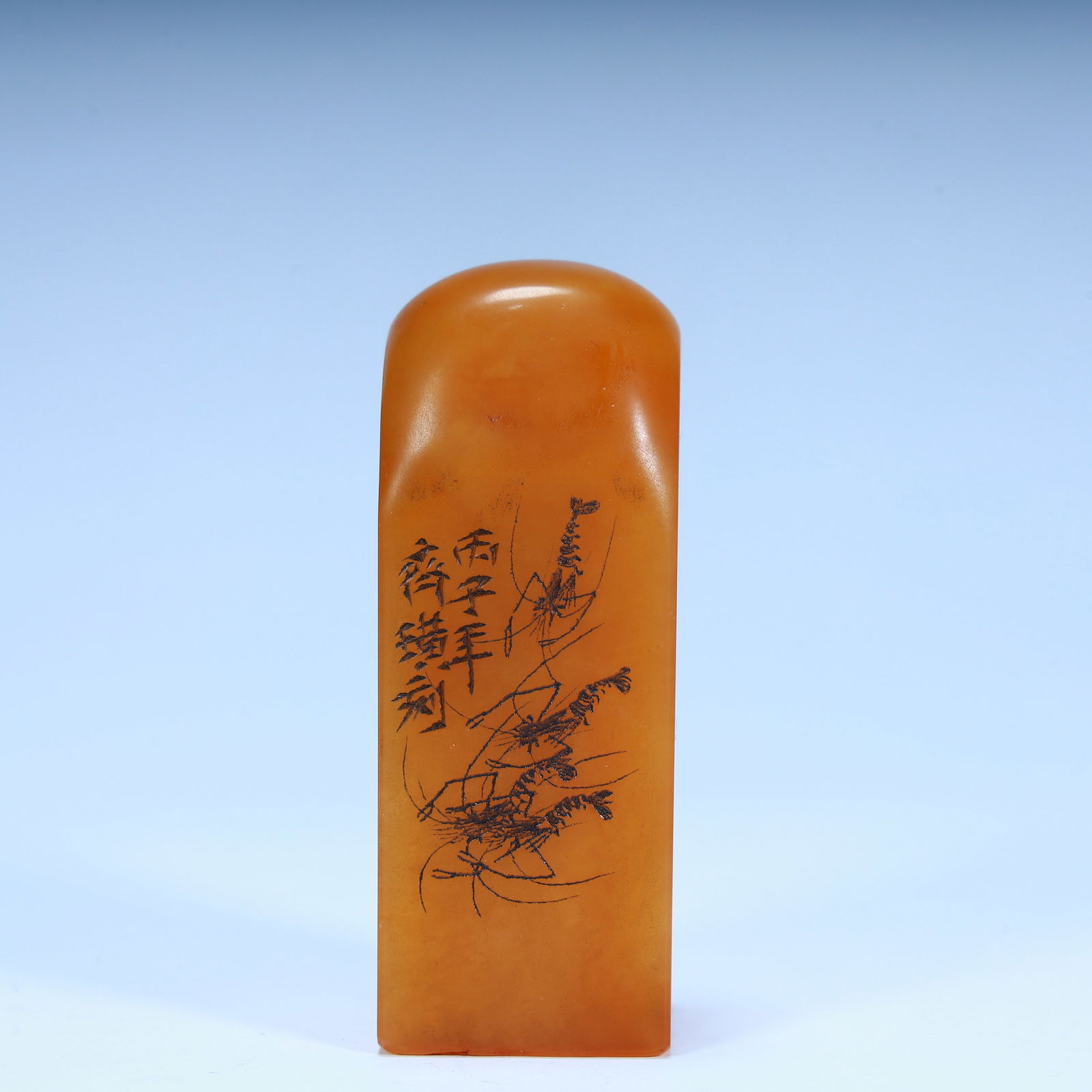 A piece of Qing Dynasty Tian Huangshi seal (with shrimp pattern engraving and style): Qing Dynasty Tian Huangshi Seal (with shrimp pattern carving and style) SIZE: H:7cm L:2.8cm W:2.8cm W:128.5g (The Dimensions Of All Batches Are Manually Measured.If You Need More Detailed Information,