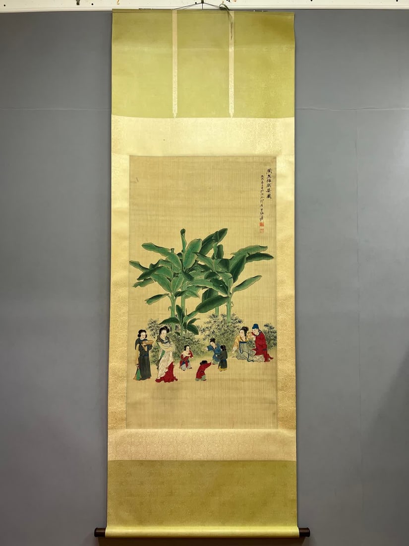 A picture of Zhang Daqian's "Copying Zhou Wenju's Baby Play": Zhang Daqian's "Copying Zhou Wenju's Baby Play" SIZE: 69x126cm (old silk) (The Dimensions Of All Batches Are Manually Measured.If You Need More Detailed Information, Please Contact Our Customer Servic
