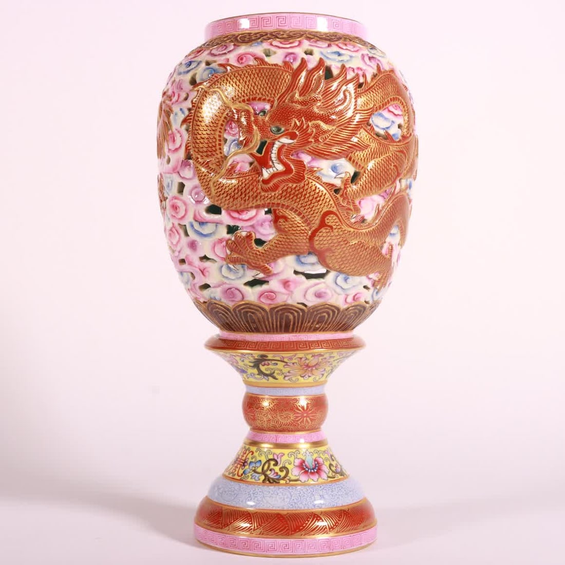 A Qing Qianlong enamel carved hollow dragon pattern lampshade: Qing Qianlong enamel carved hollow dragon pattern lampshade SIZE: H:27cm abdominalD:13cm (The Dimensions Of All Batches Are Manually Measured.If You Need More Detailed Information, Please Contact Our