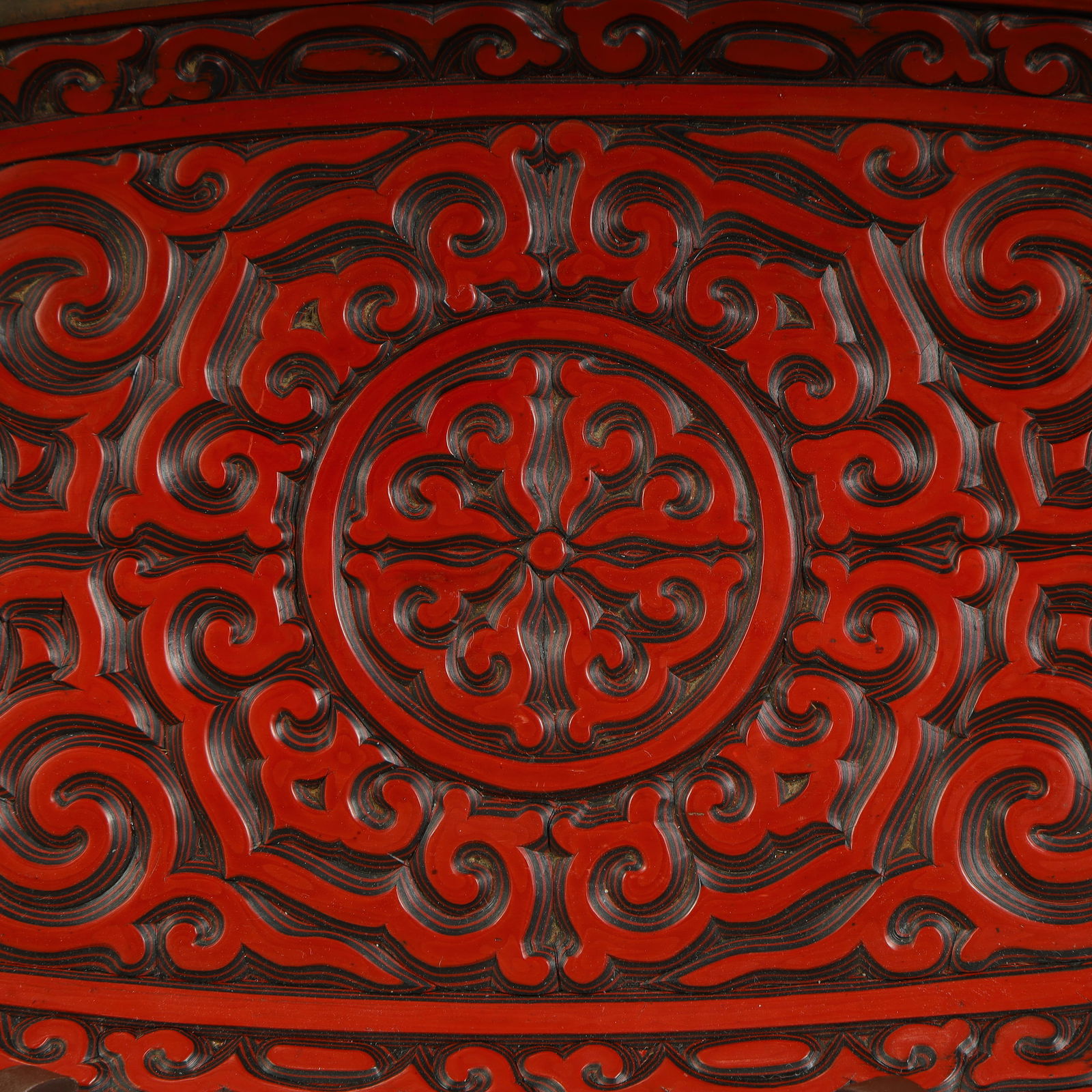 A red entwined study set - 4