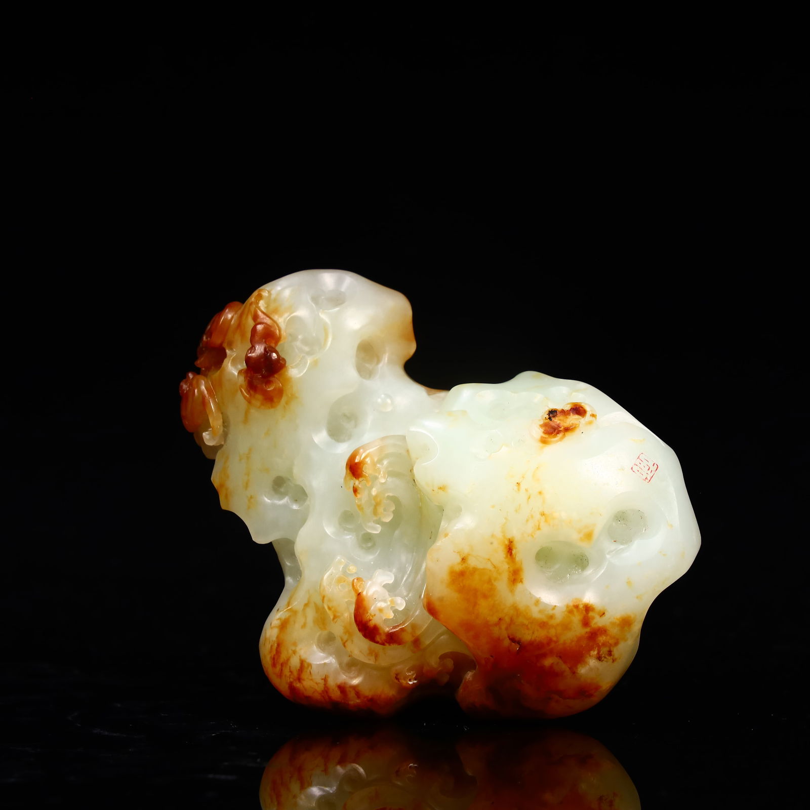 A piece of Hetian jade wave ornament (1 of 8)