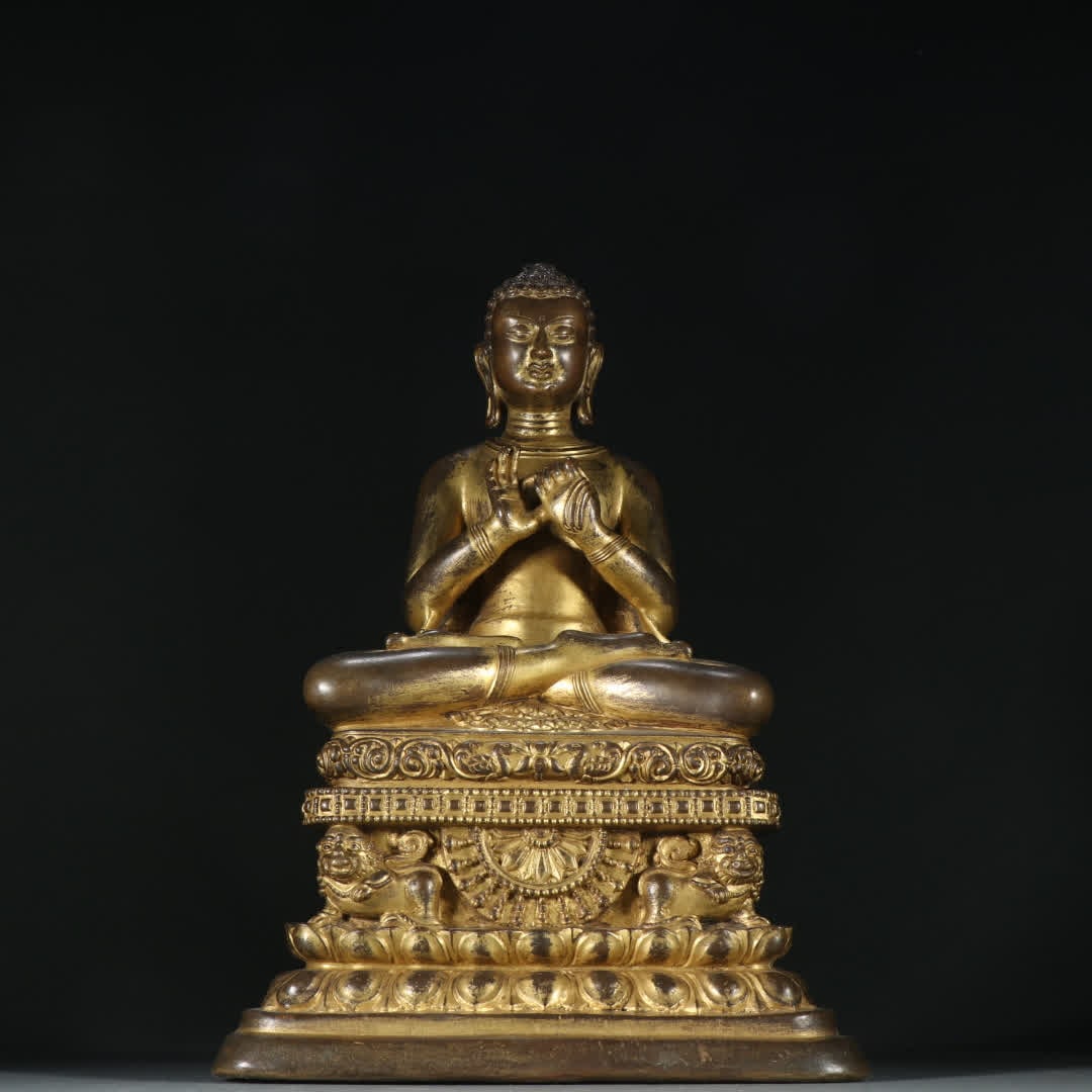 A statue of Shakyamuni in copper clay gold in the Qing Dynasty: Qing Dynasty copper clay gold Shakyamuni statue SIZE: H:28cm W:18.1cm W:4365.9g (The Dimensions Of All Batches Are Manually Measured.If You Need More Detailed Information, Please Contact Our Customer