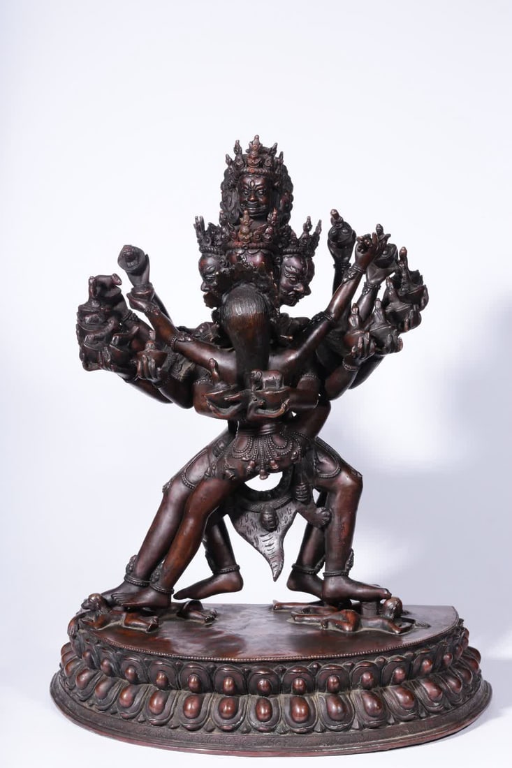 A bronze statue of Shengle in the Qing Dynasty (1 of 12)