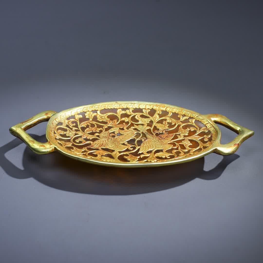 A Liao Dynasty inlaid natural agate dim sum plate (1 of 10)