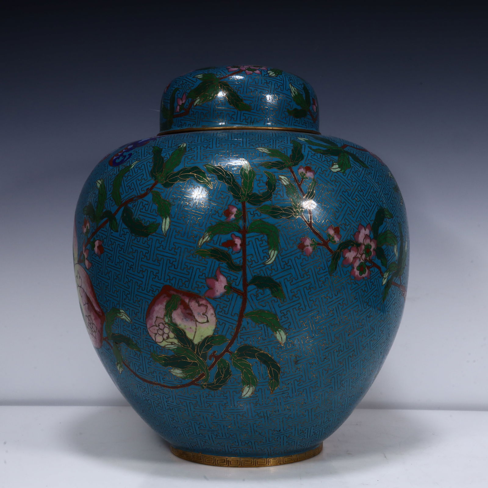 A cloisonné tea jar - 2