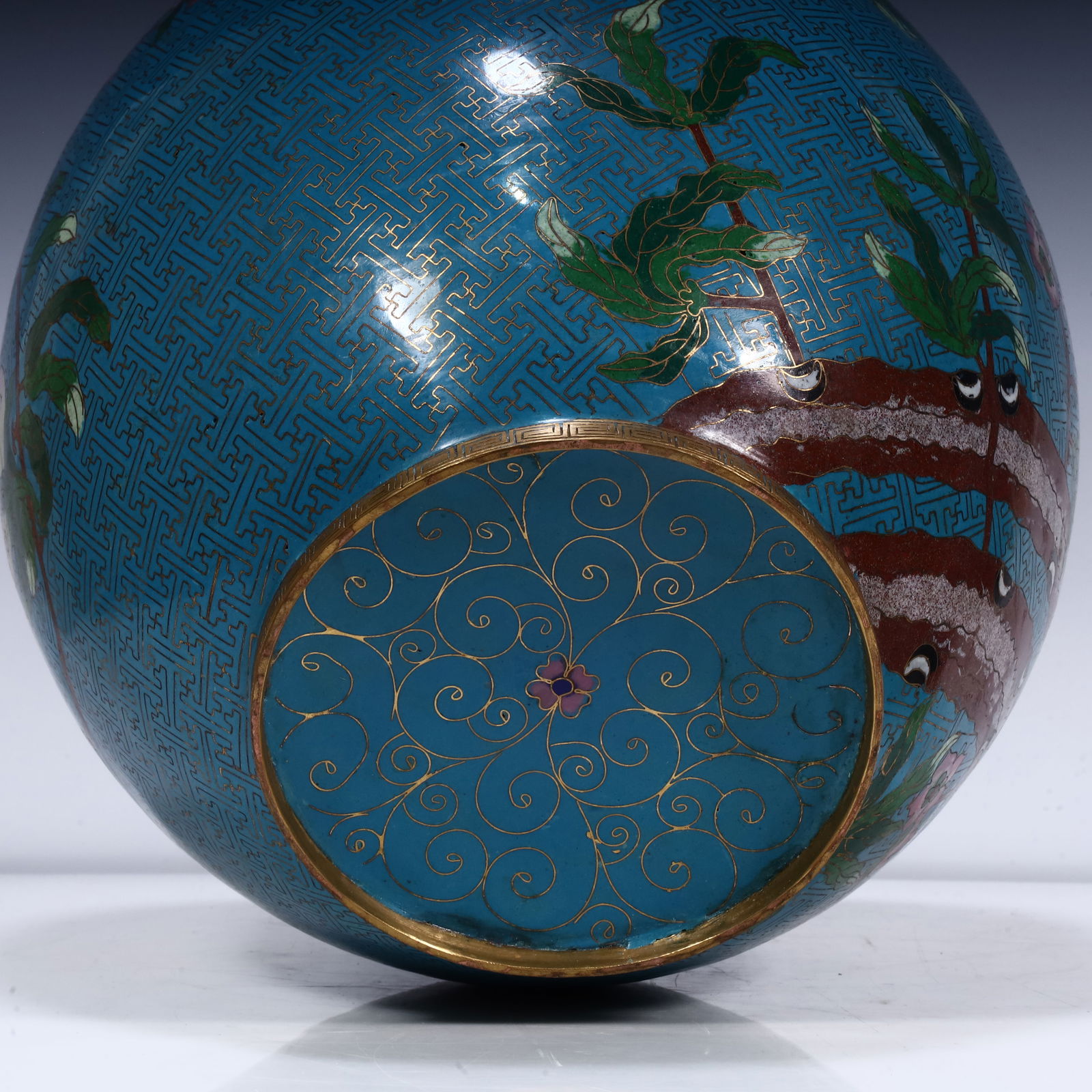 A cloisonné tea jar - 8
