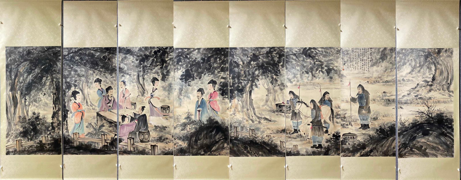 A picture of Fu Baoshi's character: Fu Baoshi's character view SIZE: 133x544cm (The Dimensions Of All Batches Are Manually Measured.If You Need More Detailed Information, Please Contact Our Customer Service Before Bidding.)