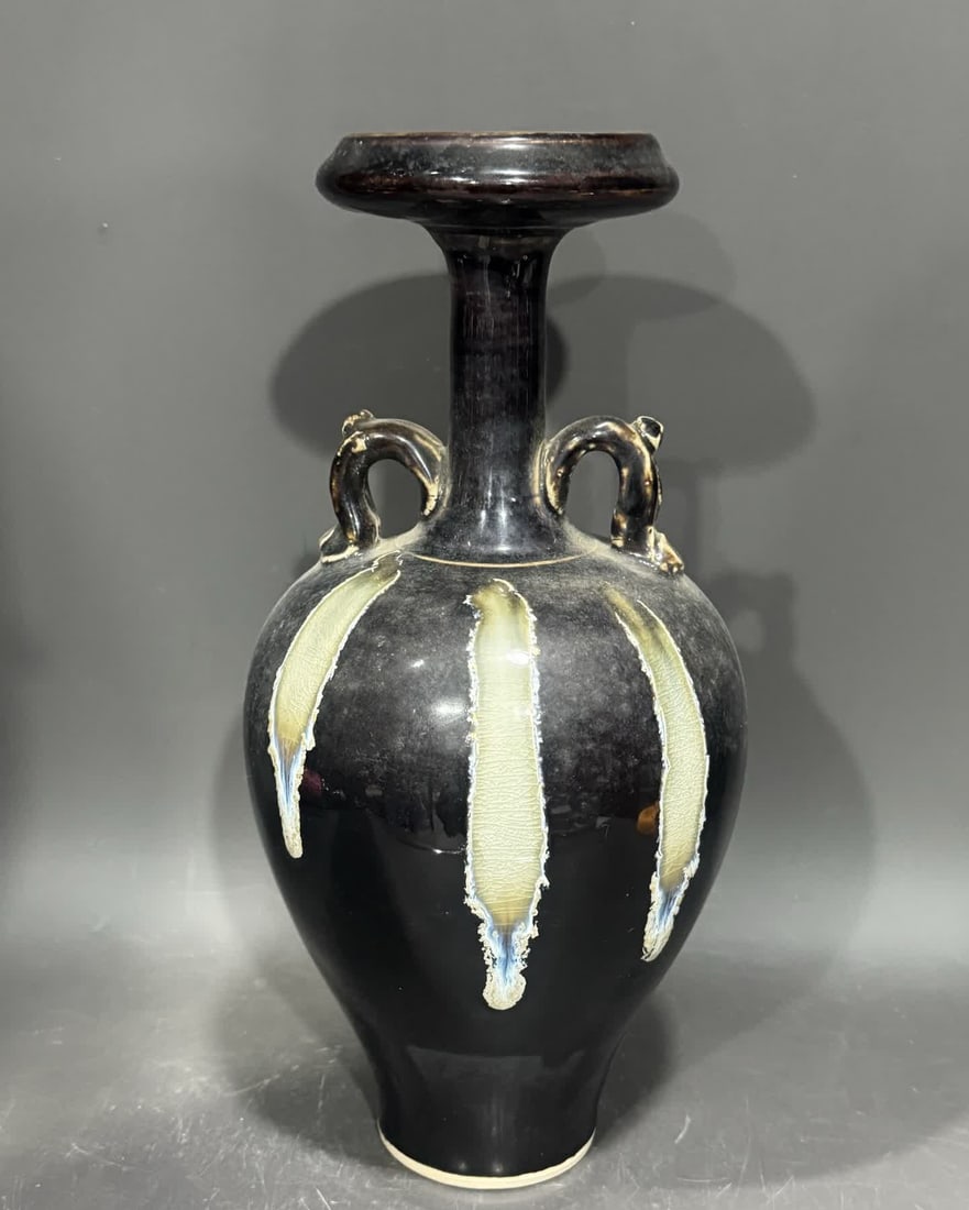 A bottle of 1 piece of Ding kiln black barley amphora (1 of 5)