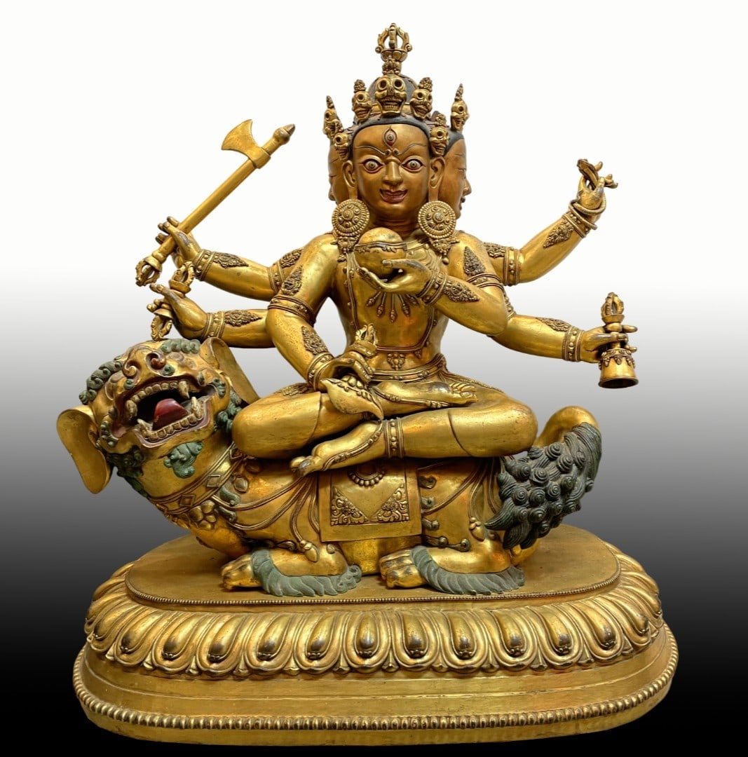 A Qing Dynasty bronze gilt six-armed white har statue: Qing Dynasty bronze gilt six-armed Baihar statue SIZE: H: 87cm L: 76cm W: 42cm approx. W: 75kg (The Dimensions Of All Batches Are Manually Measured.If You Need More Detailed Information, Please Contac