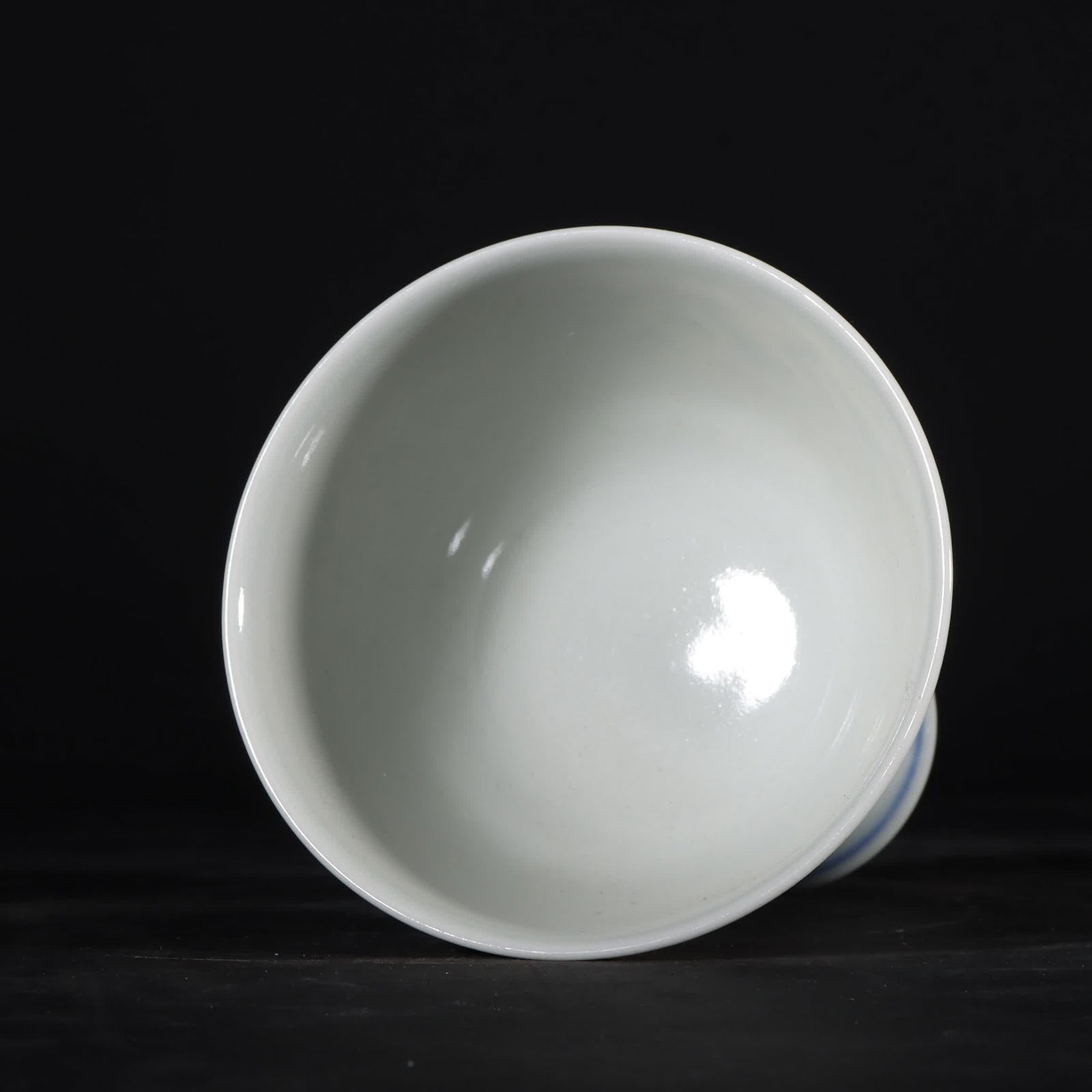 A Ming Dynasty goblet - 8