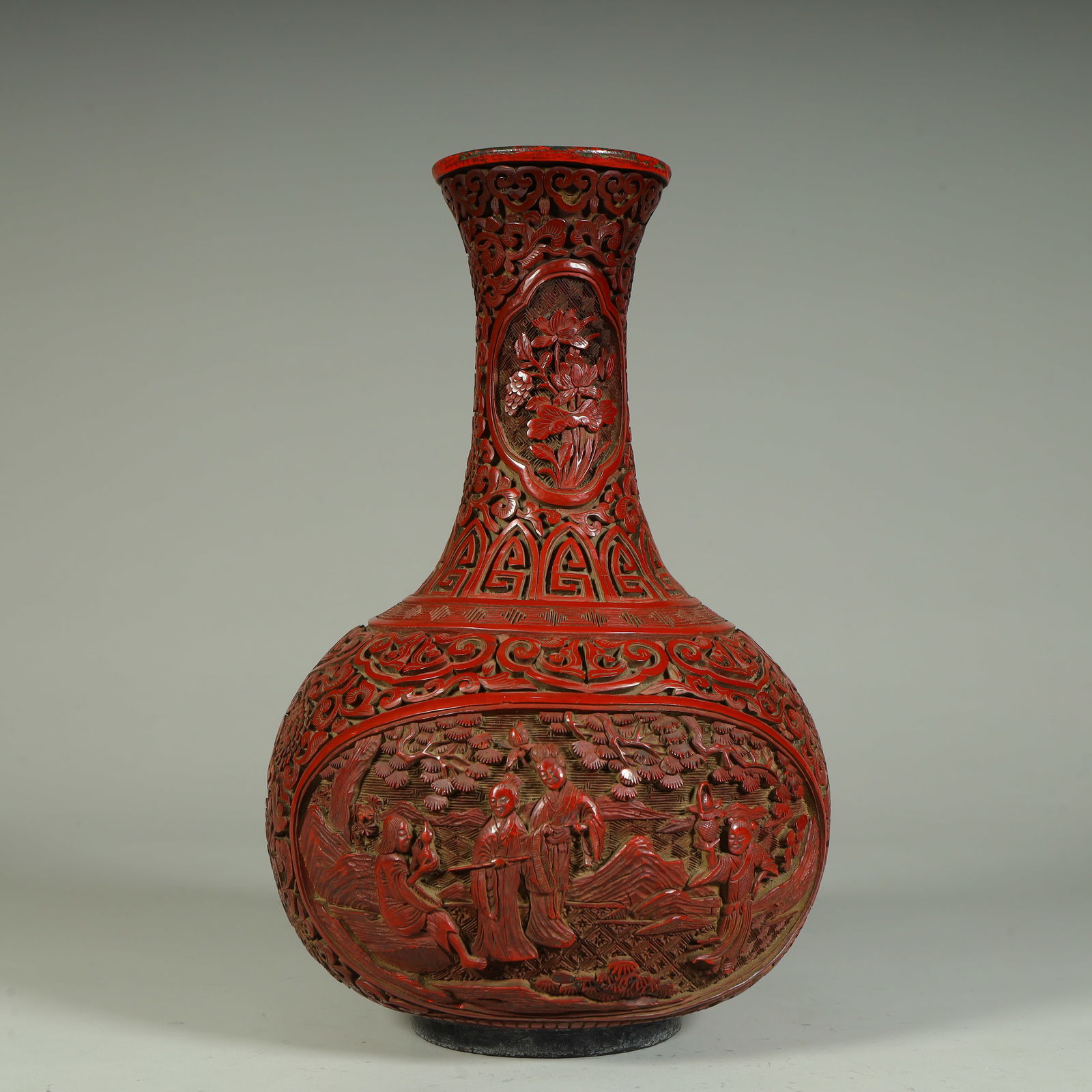 A long neck bottle with a red character story pattern (1 of 13)