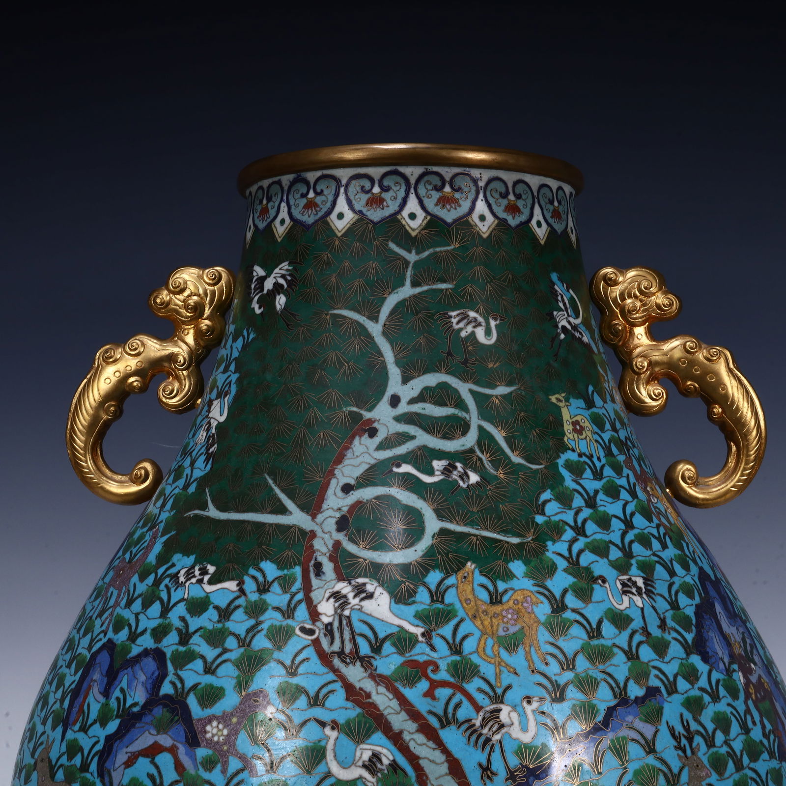 A cloisonné cloud dragon venerable - 2