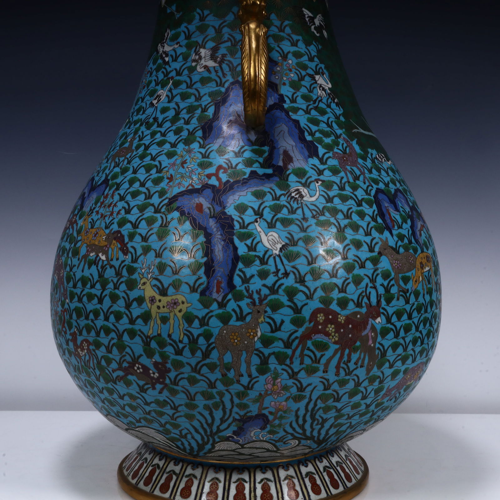 A cloisonné cloud dragon venerable - 7