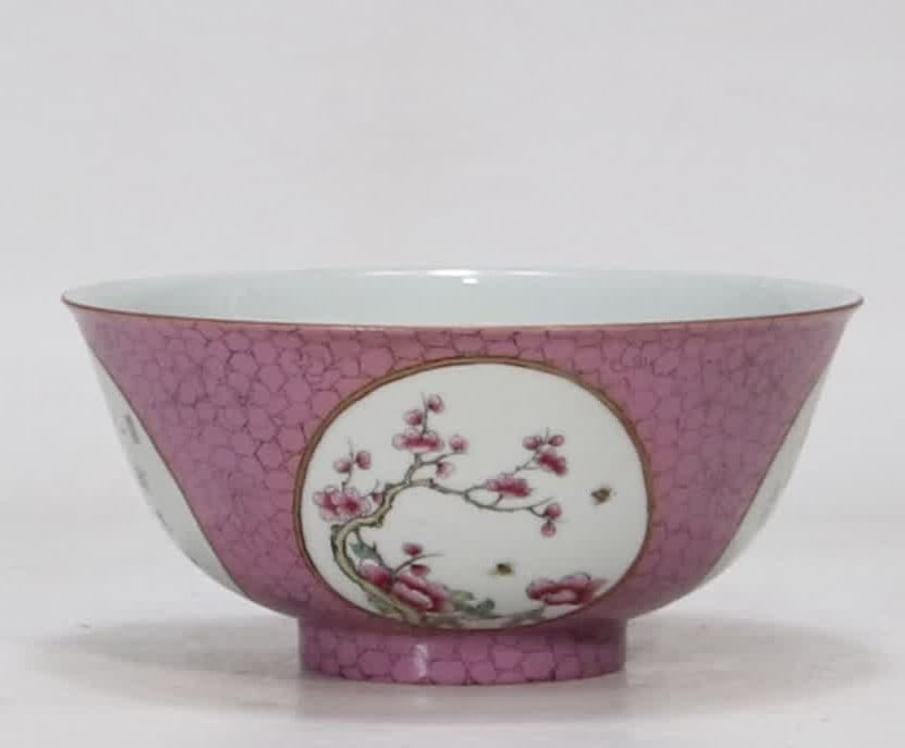 A piece of Qing Qianlong year rouge ice flake pattern floor open window flower picture poetry (1 of 9)