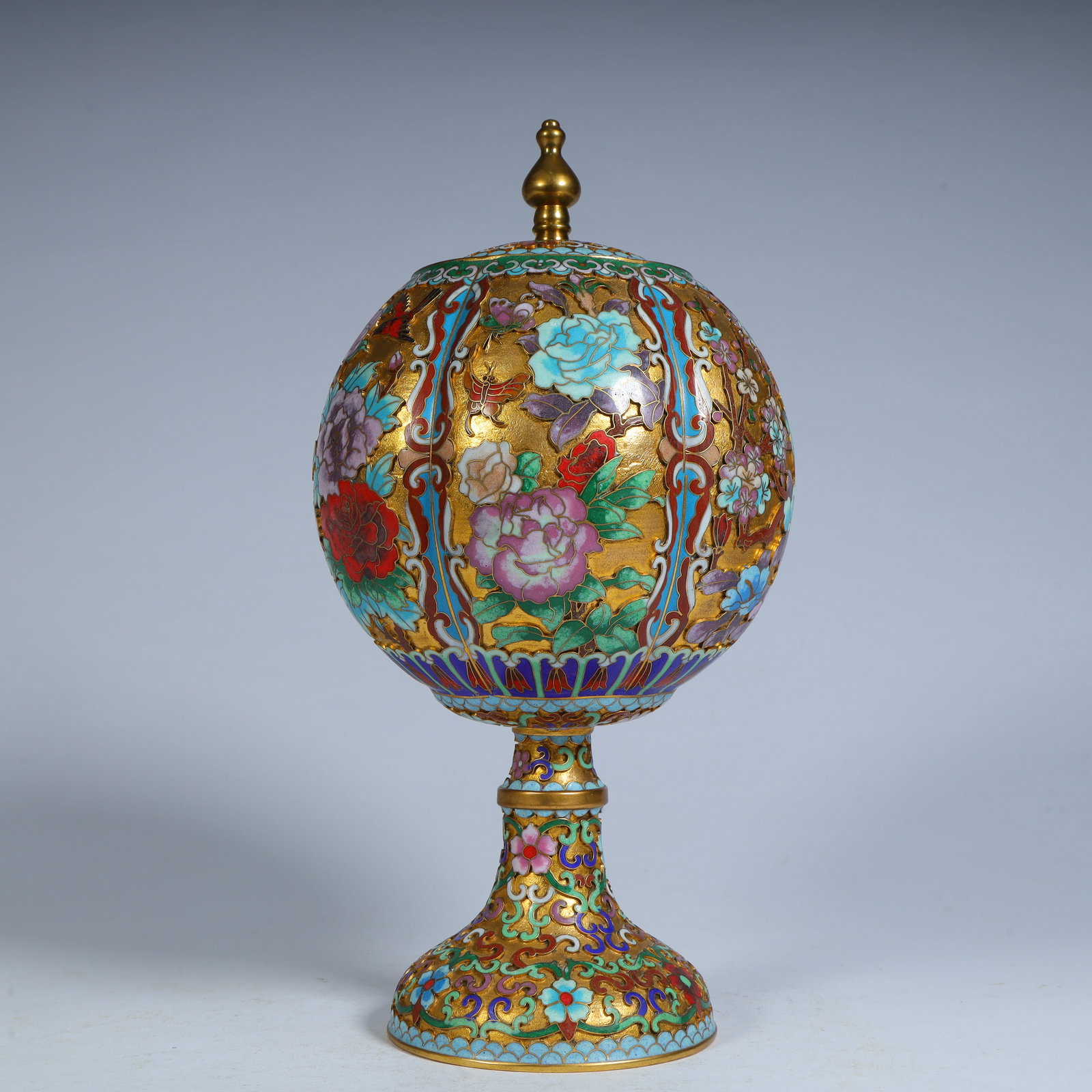 A copper tire cloisonné enamel gilt floral pattern smoker (1 of 10)