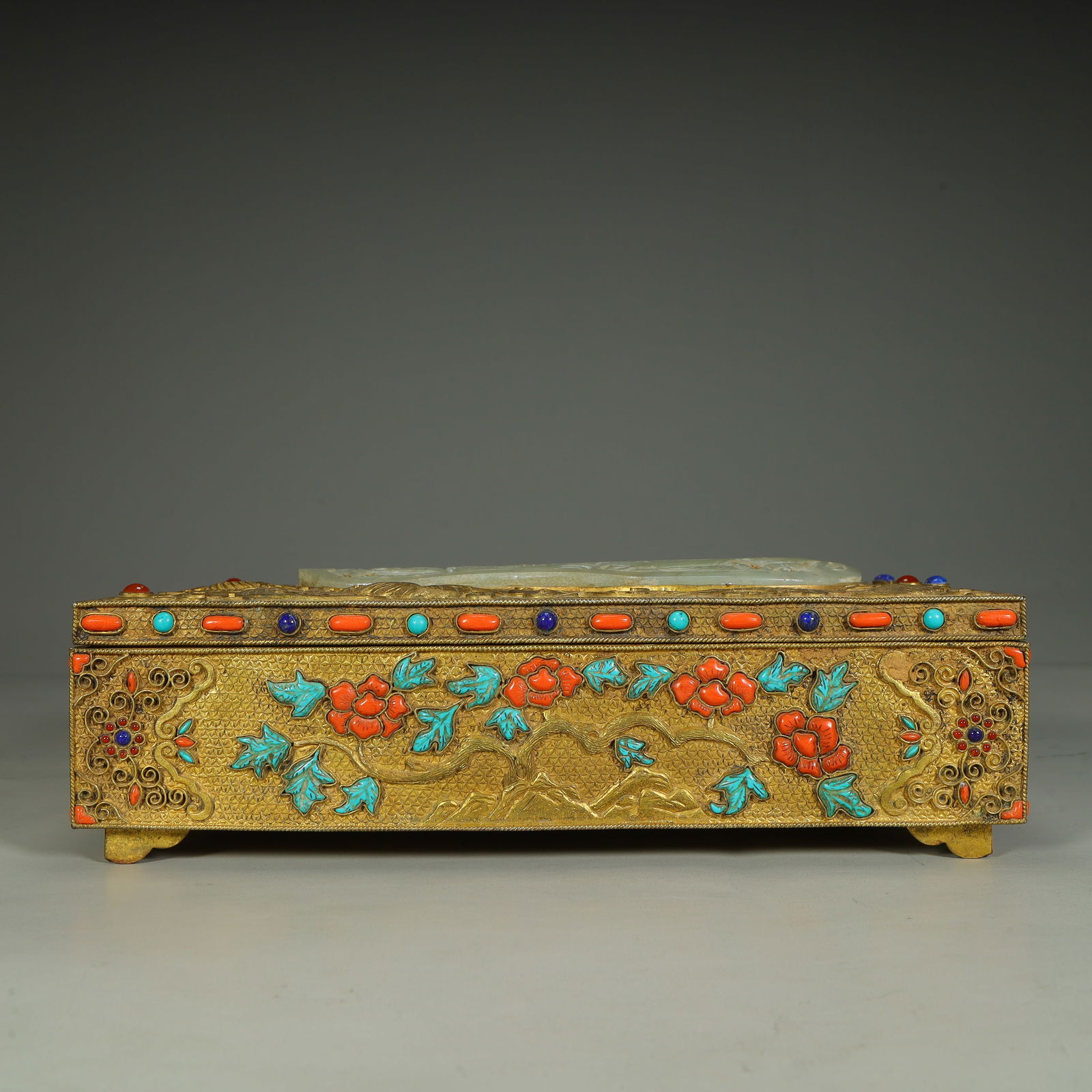 A Qing Dynasty gilded white jade Fulu lid box (1 of 16)