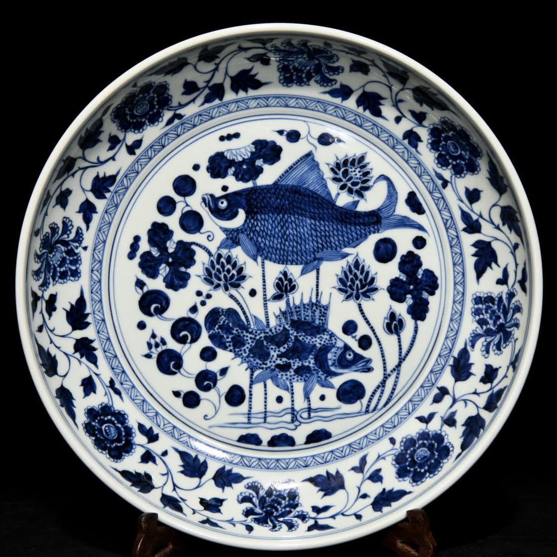 A Yuan mackerel algae pattern plate (1 of 9)
