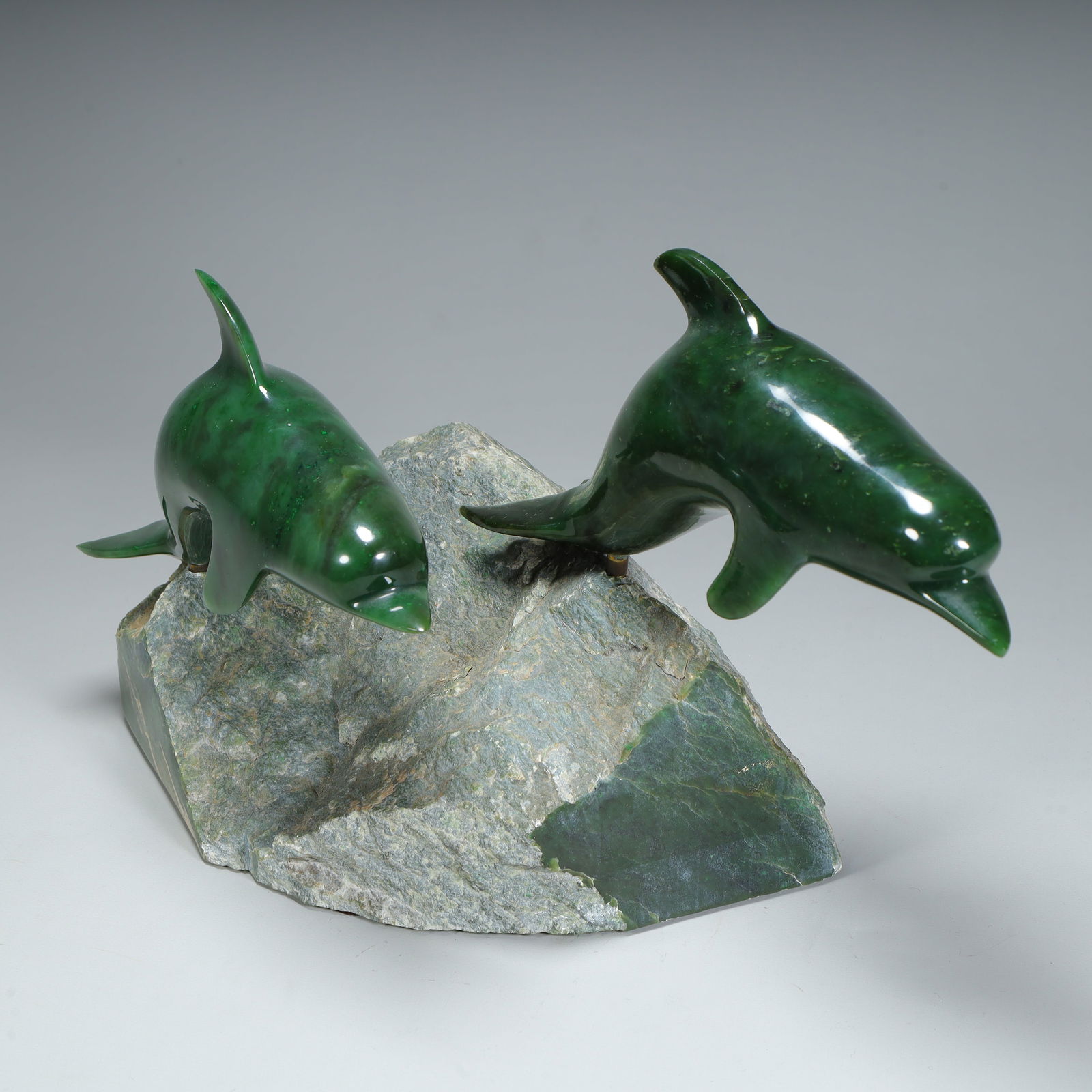 A jasper dolphin ornament - 10