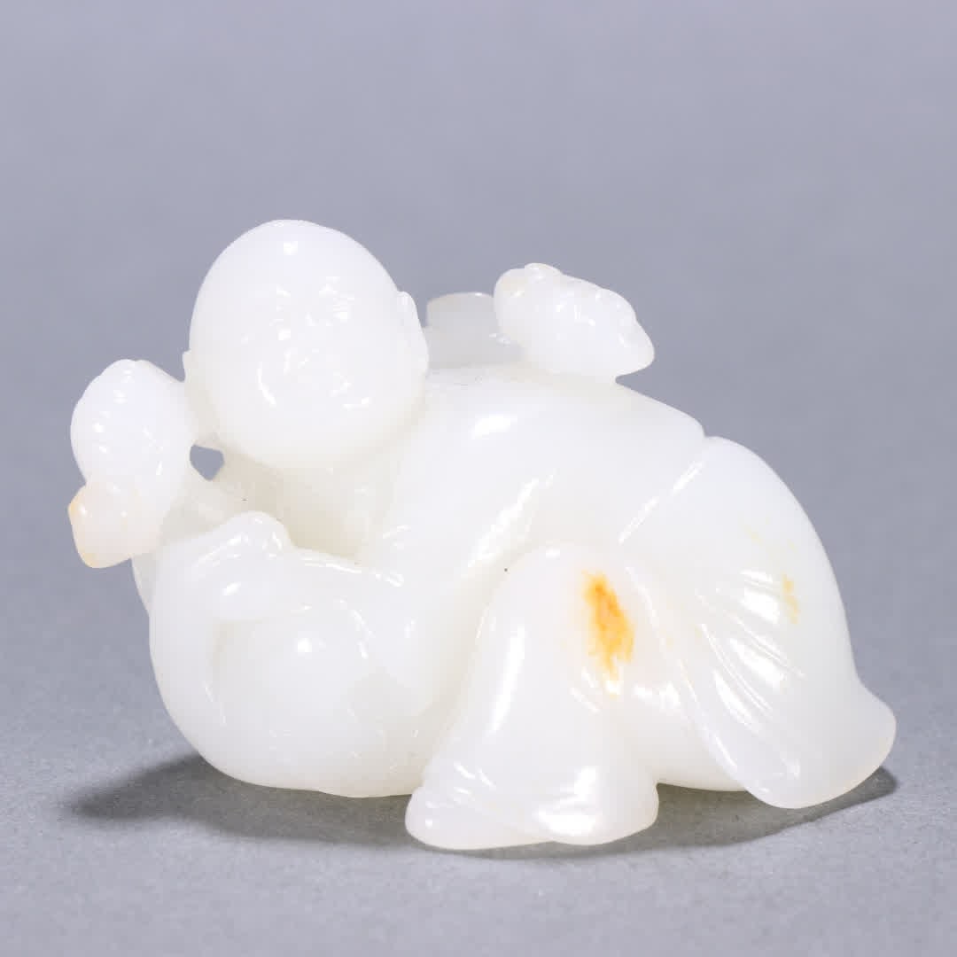 A Qing Dynasty Hetian jade boy carving - 2