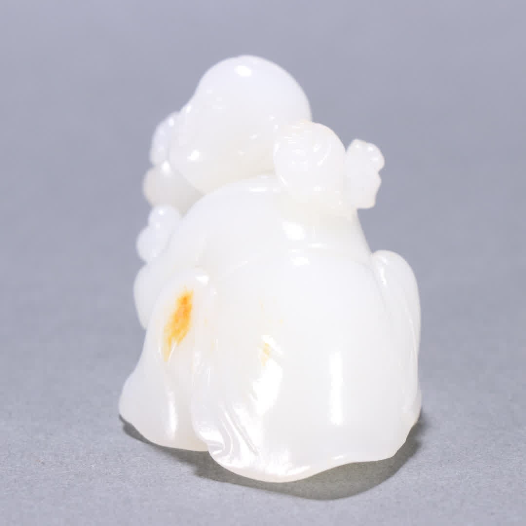 A Qing Dynasty Hetian jade boy carving - 3