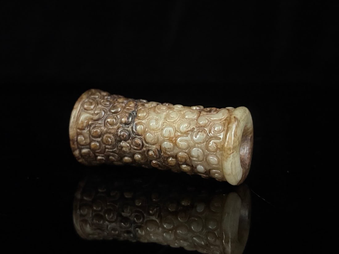 A Han Dynasty jade valley pattern jade pipe - 3
