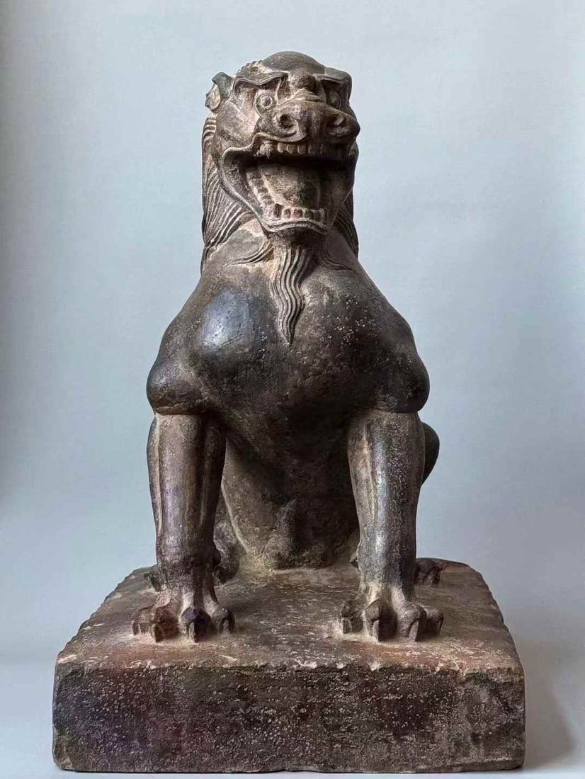 A Tang Dynasty bluestone lion (1 of 7)