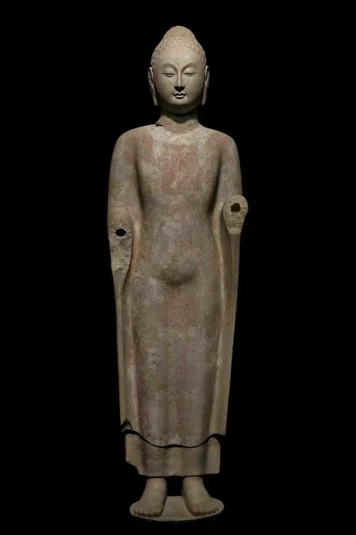 A statue of Buddha in Qingzhou in the Northern Qi Dynasty (1 of 9)