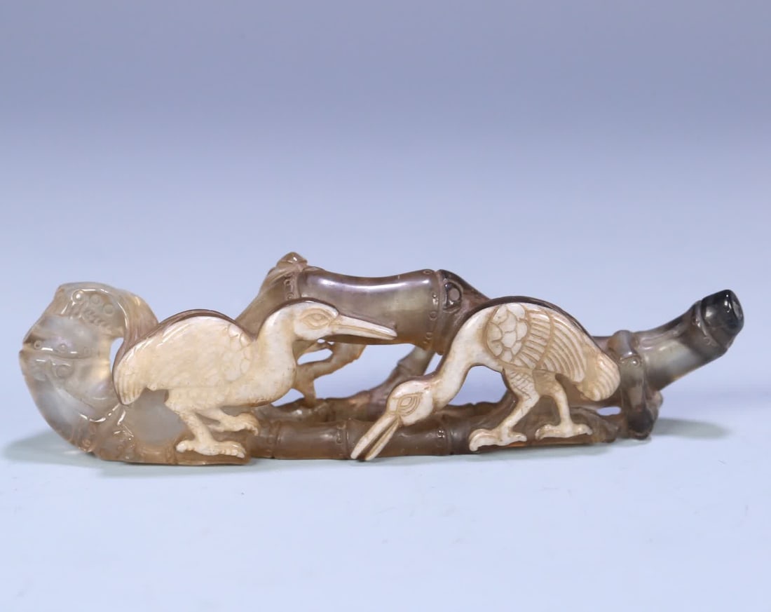 A Qing Dynasty old crystal crane bamboo pen holder: Qing Dynasty old crystal crane bamboo joint SIZE: 13.3x3.6x3cm (The Dimensions Of All Batches Are Manually Measured.If You Need More Detailed Information, Please Contact Our Customer Service Before Bi