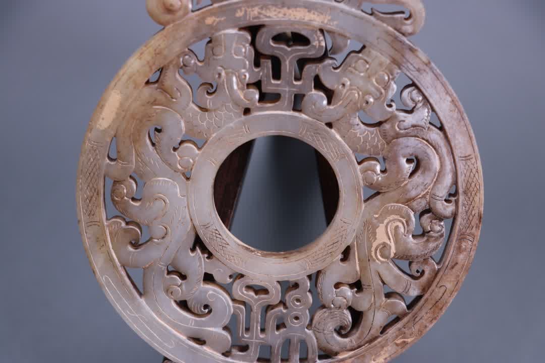 An ancient jade dragon pattern - 7