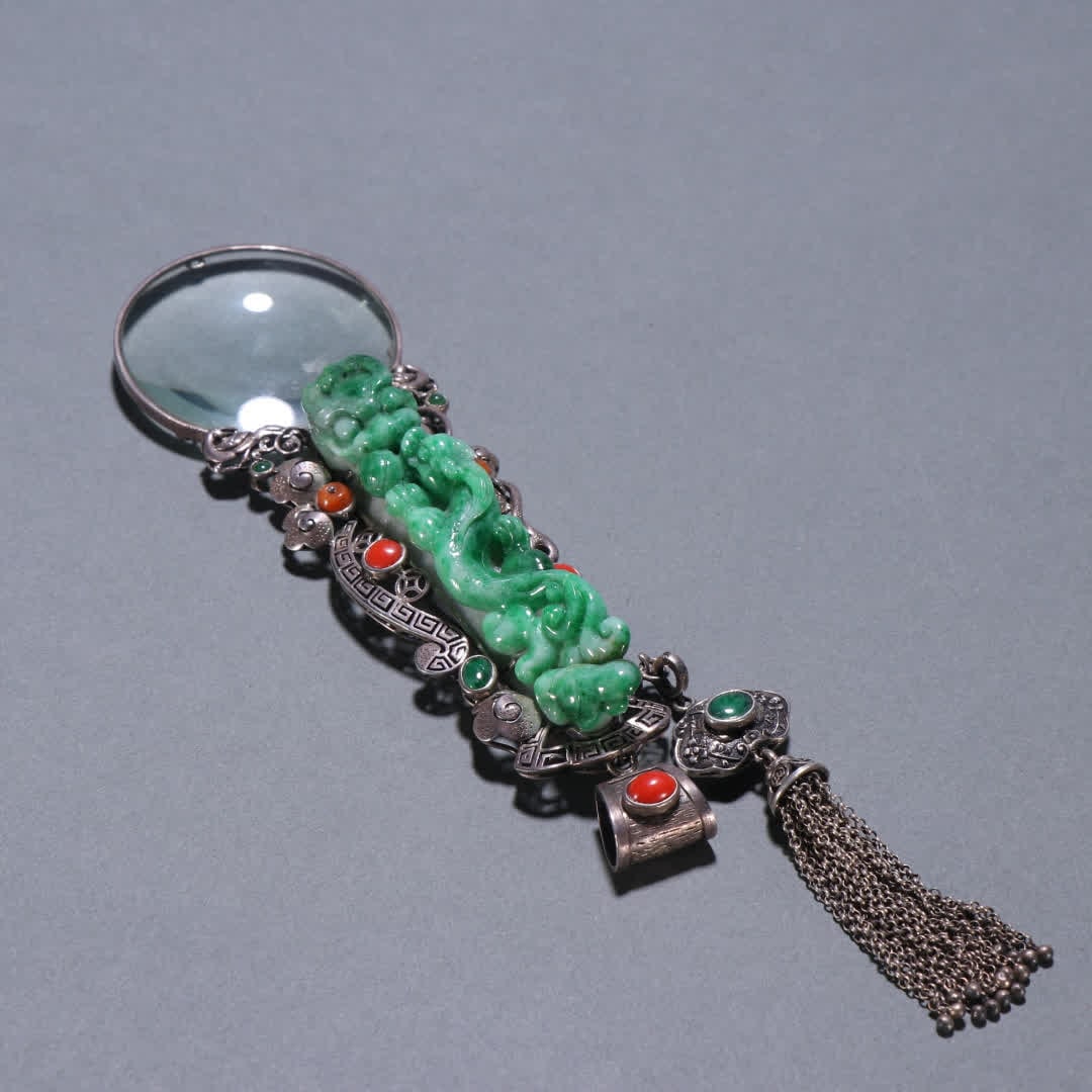 A Qing Dynasty sterling silver inlaid jade dragon pattern magnifying glass (1 of 9)