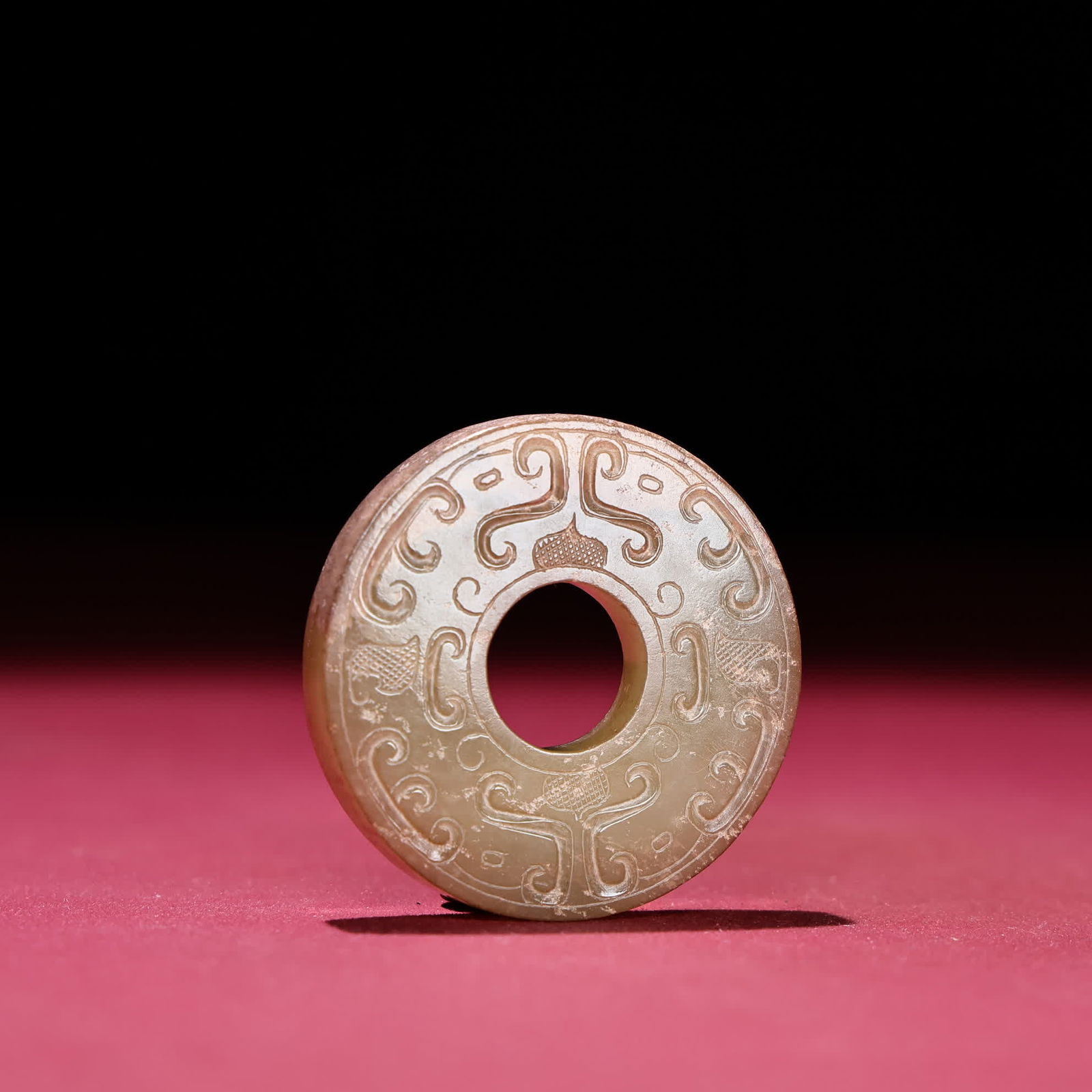A Han Dynasty dragon pattern jade - 6