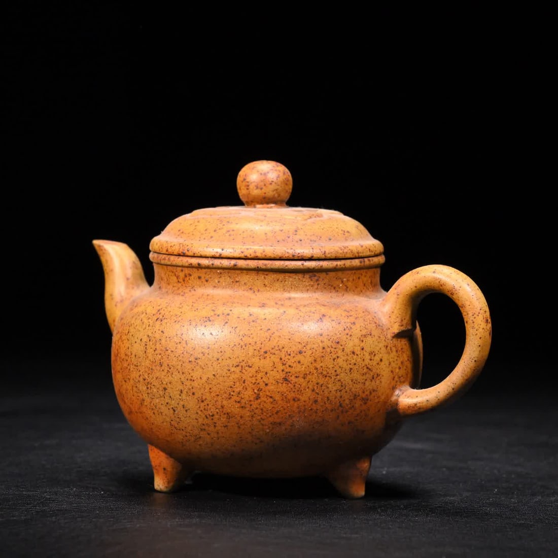 A purple sand ruyi pattern plain teapot - 2