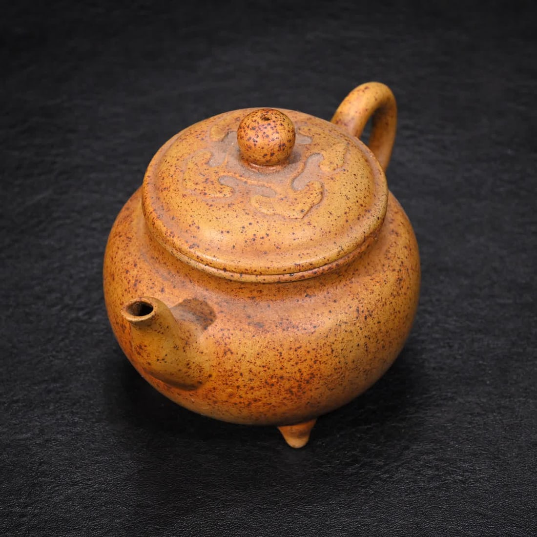 A purple sand ruyi pattern plain teapot - 9