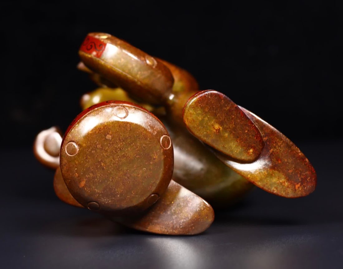 A Han Dynasty jade painter - 9