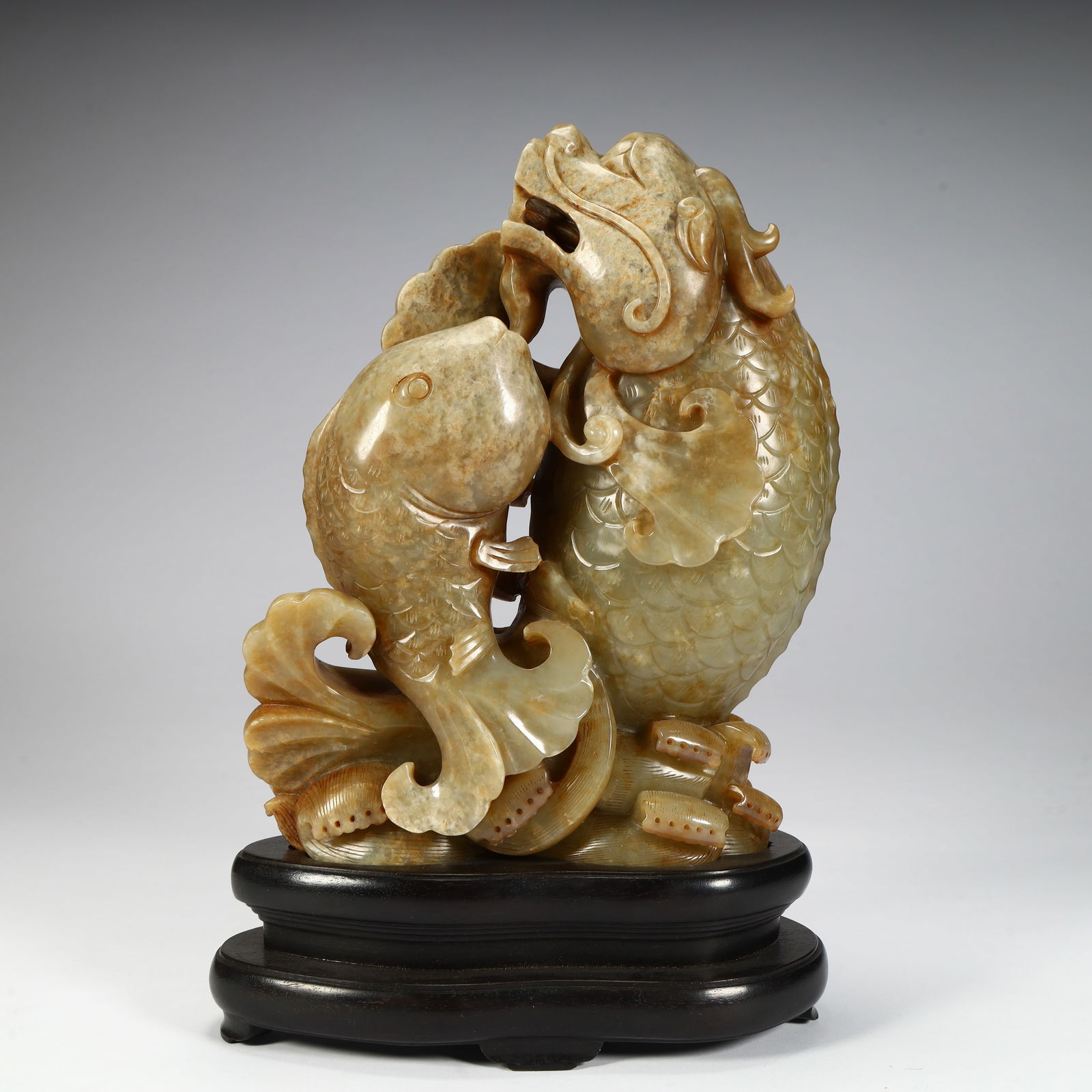 A Hetian jade fish ornament (1 of 11)