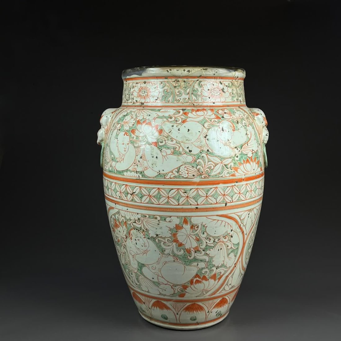 A red and green painted lotus boy picture of a beast head painting jar in the Song Cizhou kiln (1 of 9)