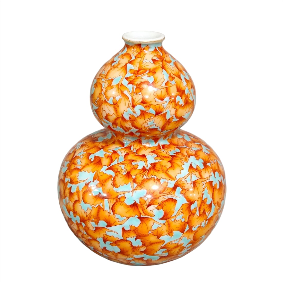 A Qing Dynasty Yongzheng imperial Baifu gourd bottle (1 of 8)