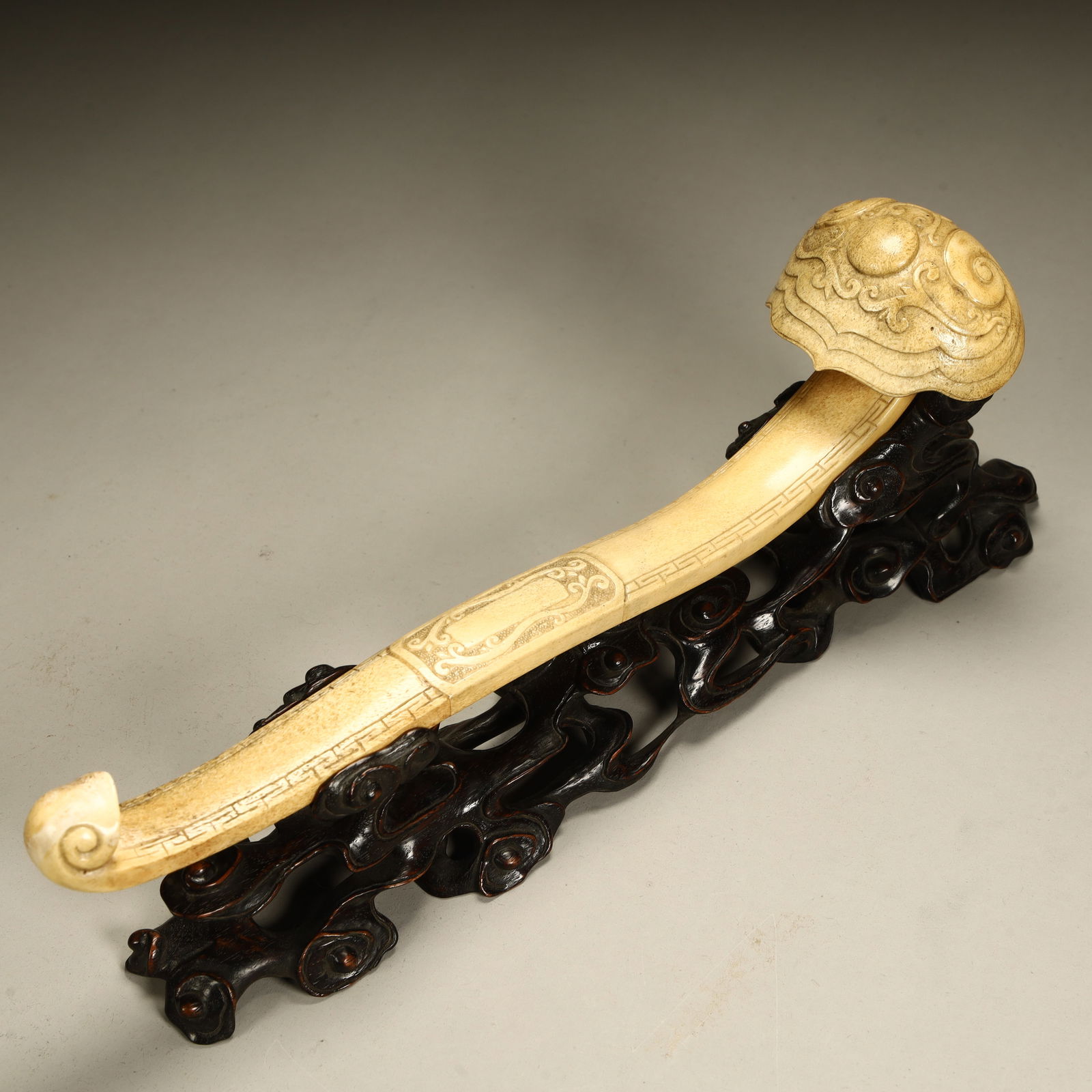 A Qing Dynasty antler carving ruyi (1 of 12)